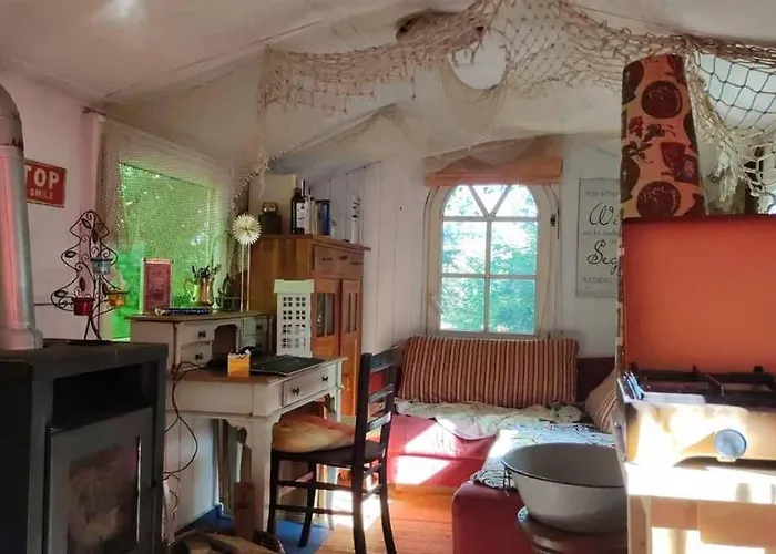 Trailer - Dschungel Lodge
